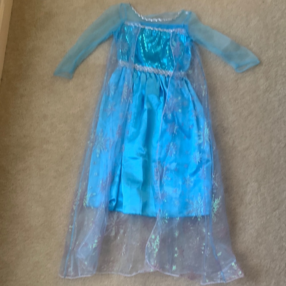 Elsa costume size 6